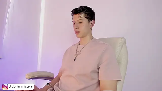 Dorianmistery2322_ webcam