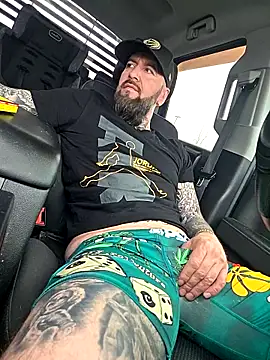 Beardedtattood webcam