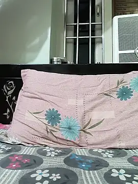 hunterr1593 - Hunterr1593's free webcam - UK Sex Cams