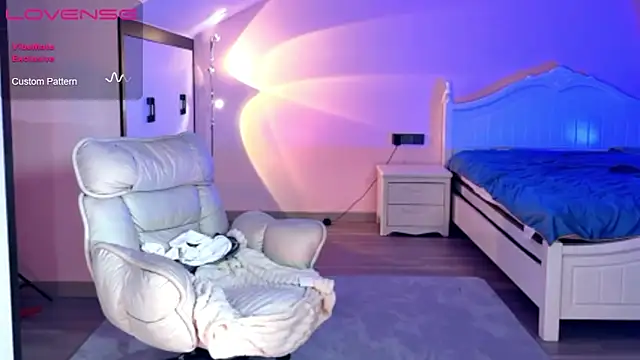 美女JoooJo_在线直播