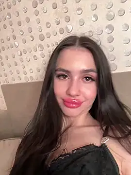 SofiaLaLight live sex cam