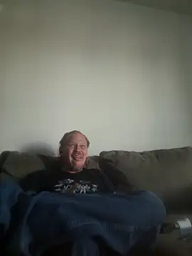 yourMasterisBored webcam