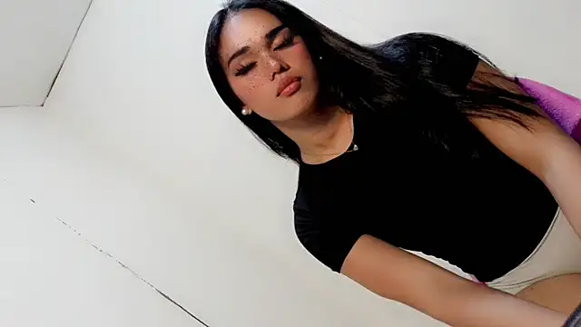 itsmadisonfucker (Ask my age) - TAKE MY FIRST CUM