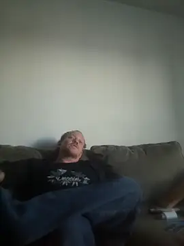 yourMasterisBored webcam