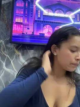 Webcam Model (Miss_Bella_Flame)  is live.Free join now!