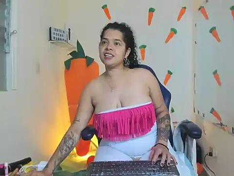 alexa-cooper- webcam