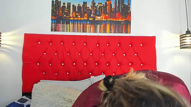 carolinacrus01 - Carolinacrus01's free webcam - UK Sex Cams