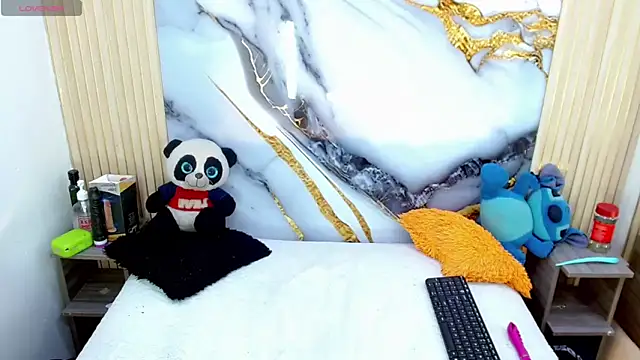 natashaislerxxx webcam