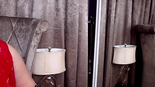 BustyGizelle live sex cam