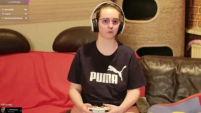 gamergirl_eve (G young) - Masturbate on porn fy LT 4 vids