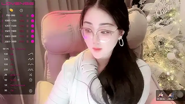 Monica-666888- webcam