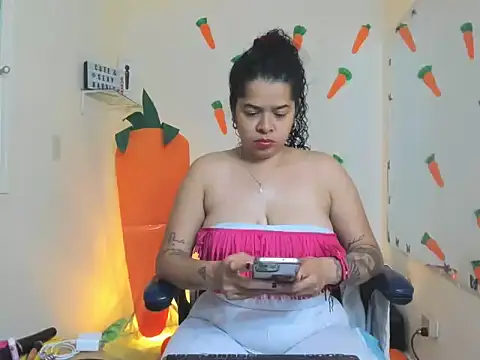 alexa-cooper- webcam