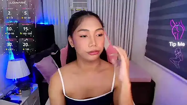 fuckingnaughtyjade webcam