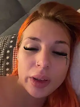 devilinhereyes webcam