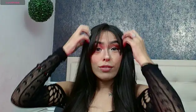 Cloeandtyfanny webcam