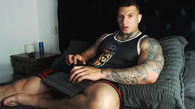 Shane_Clay webcam