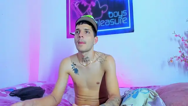 Pleasure_boys_hot webcam