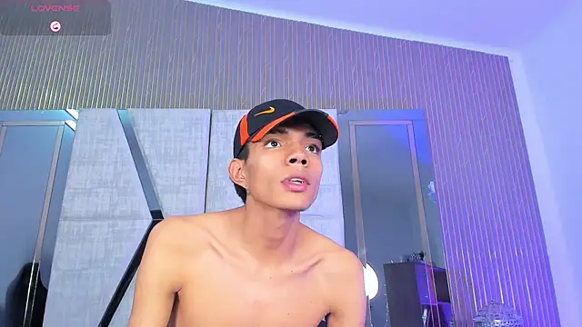 candyandmarilyn - Candyandmarilyn's free webcam - UK Sex Cams