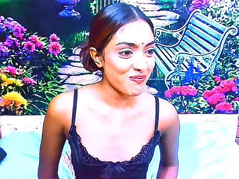IndianPretty14u2Luv webcam