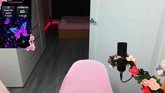 peachyness - Peachyness's free webcam - UK Sex Cams