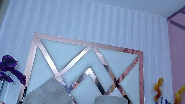 ZamanthaJhones webcam