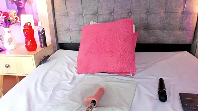 Linda_Fosterr webcam