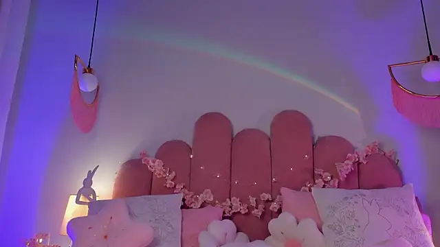 ElsaYoung live sex cam