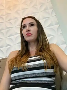 Irresistible24 webcam