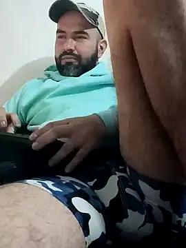 hairyandbigmann webcam