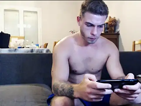 elkafit28 (M young) - flash NAKED