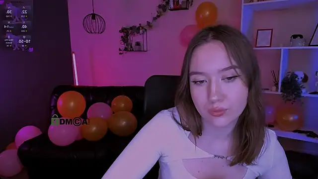 gloria_bubble webcam