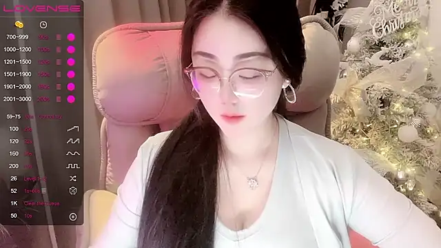 Monica-666888- webcam