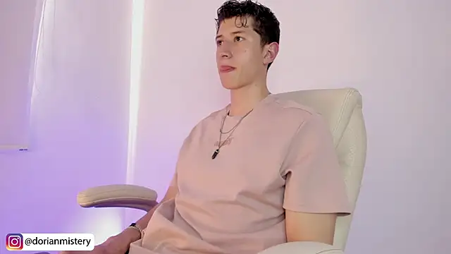 Dorianmistery2322_ webcam