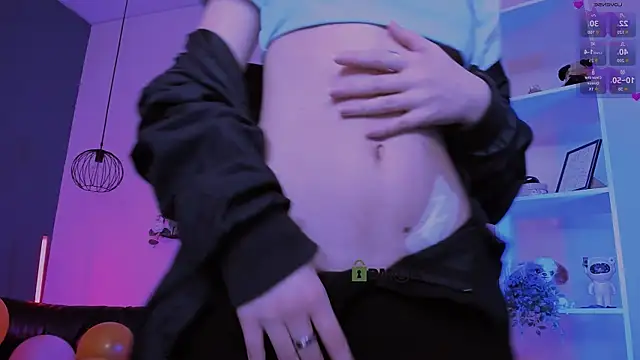 gloria_bubble webcam