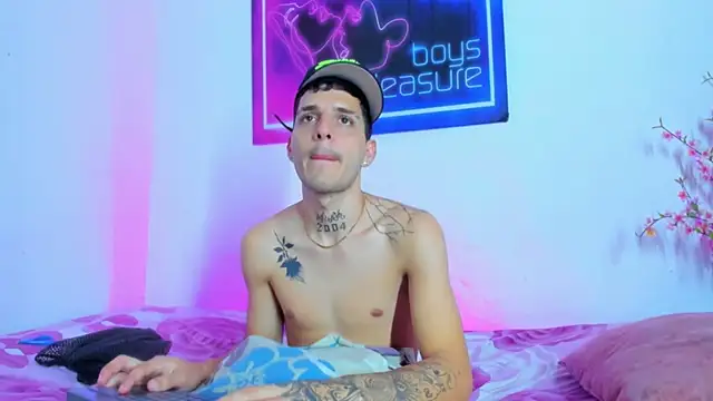 Pleasure_boys_hot webcam