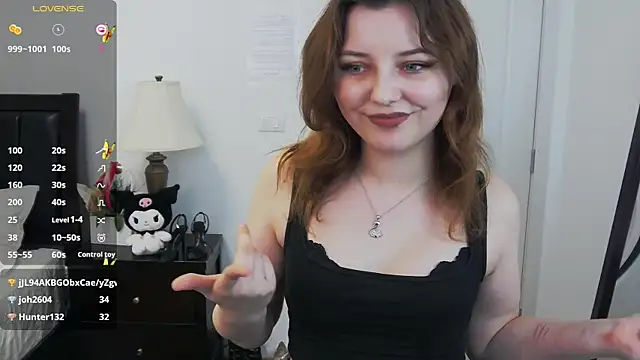 pretty_little_thing webcam