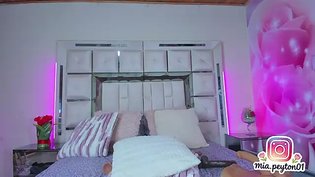 mia_peyton webcam