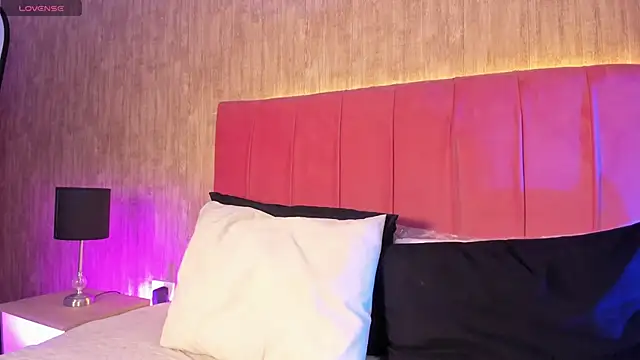 Kendra_kobein webcam