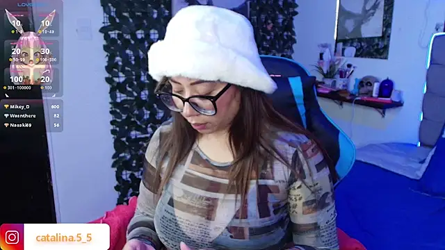 Kata_Bigboobs webcam