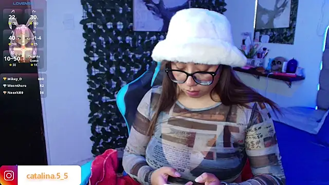 Kata_Bigboobs webcam