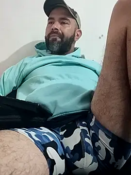 hairyandbigmann webcam