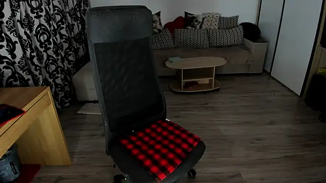 Charlotte_Diamonds webcam