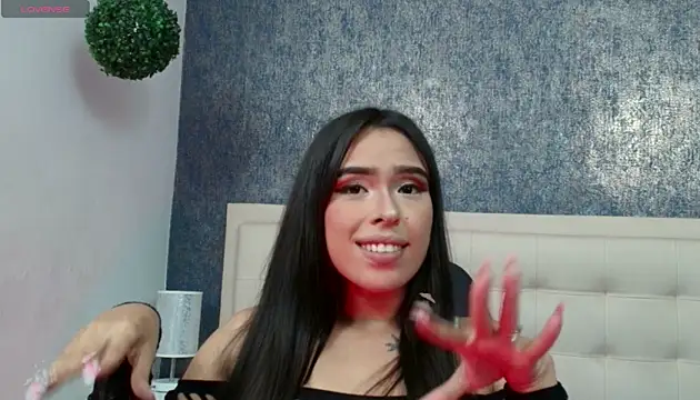 Cloeandtyfanny webcam