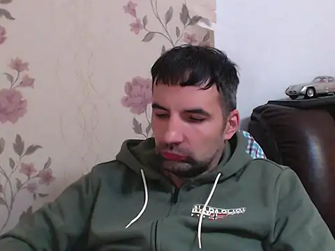 Leo_1617 live sex cam