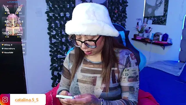 Kata_Bigboobs webcam