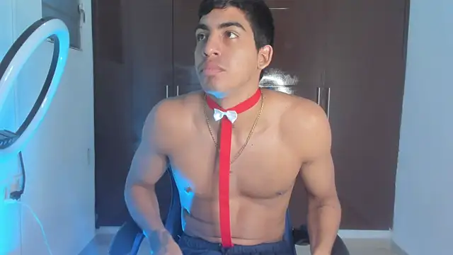 Milo_LatinBoy webcam