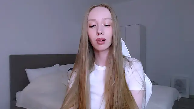 Luna_insniity webcam