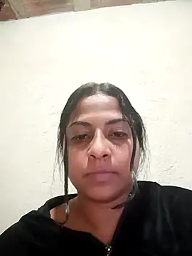 Giselabrunette25 webcam