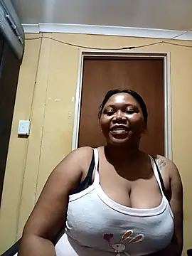 JuicyMilkyTizzy webcam