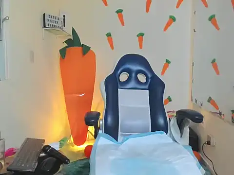 alexa-cooper- webcam